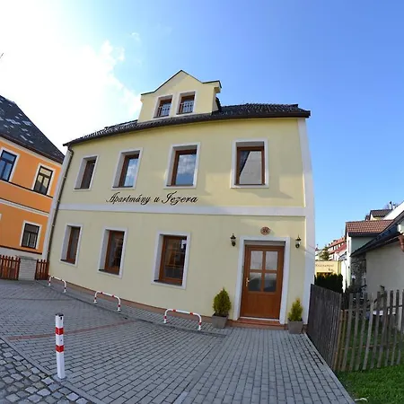 Apartmany U Jezera Na Namesti Frymburk Exterior photo