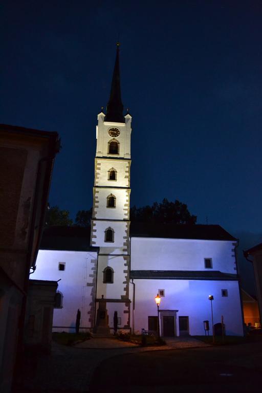 U Jezera Na Namesti Apartment